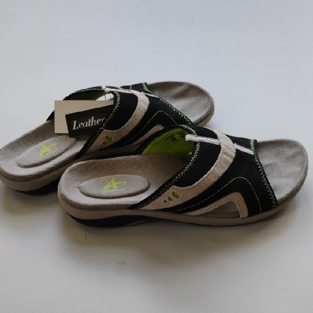 NWT WOMEN'S LEATHER ATHLETECH SLIDE ON FLIP FLOPS